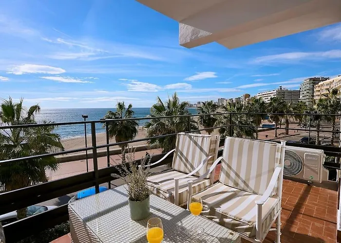 Apartment Front Sea Line Experience